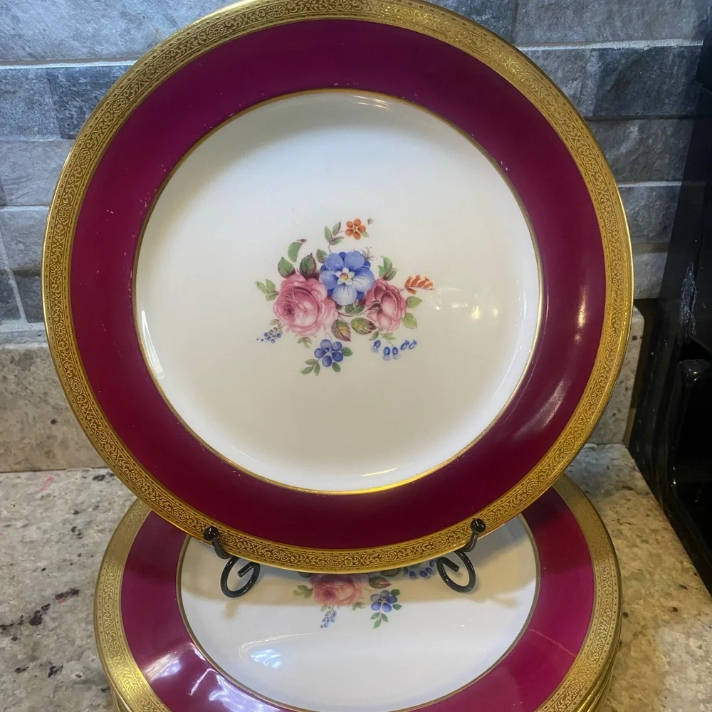 Vintage Paragon Fuchsia And Rose Pattern With Gold‎ Trim dinner Plates (6)